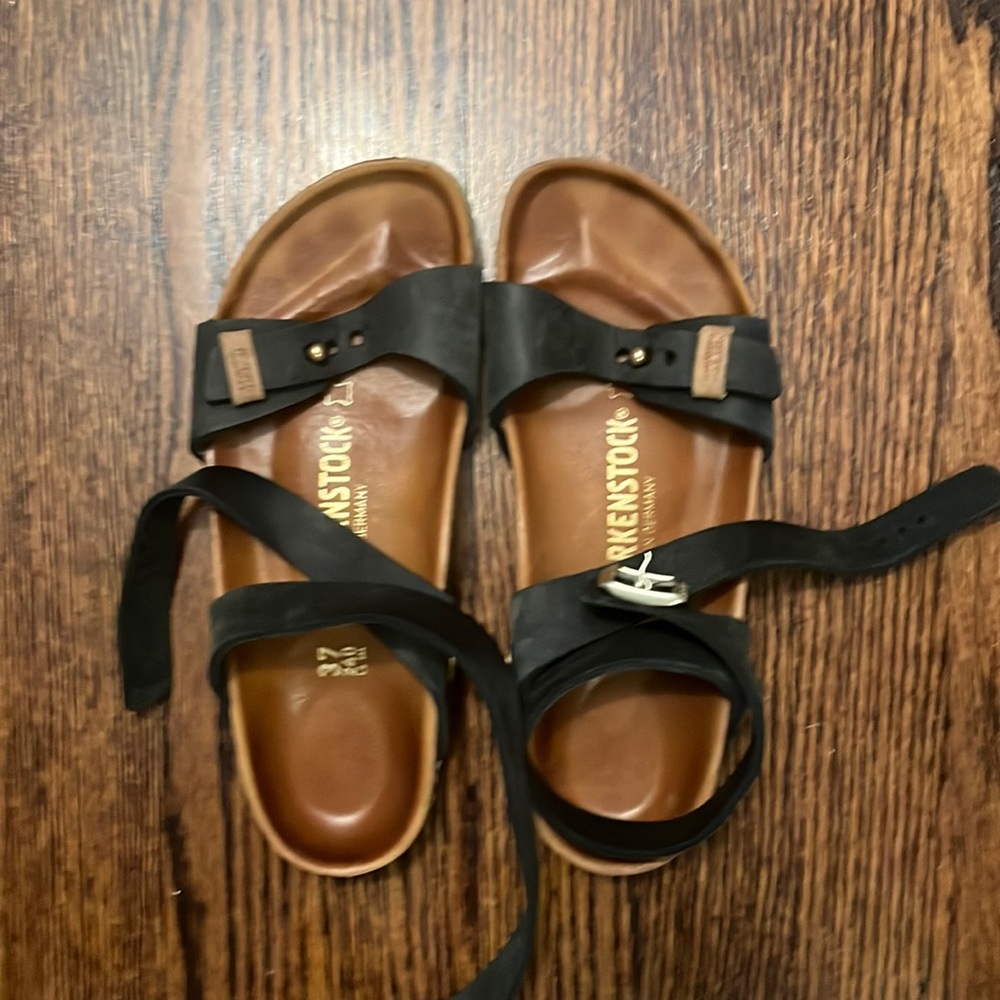 Birkenstock size 37 black wrap strap